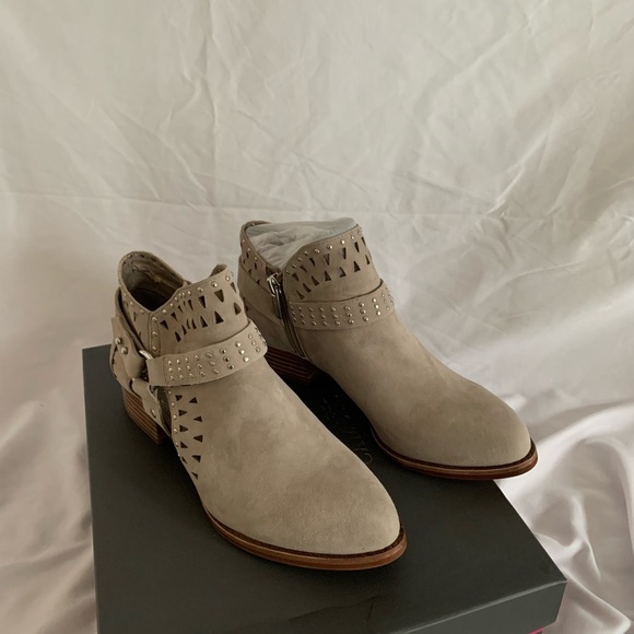 Vince Camuto Calley boots - Picture 2 of 5